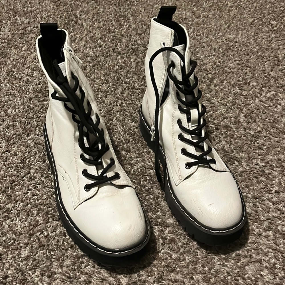 Woman’s boots